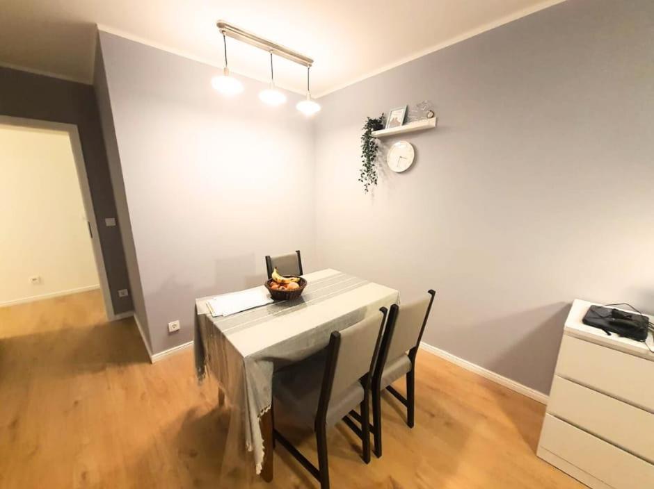 Nicole Apartment *